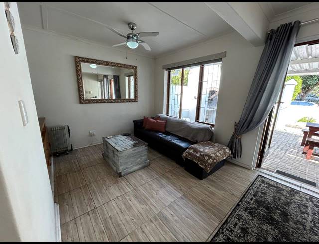 2 BEDROOM TOWNHOUSE FOR SALE IN PARADISE BEACH